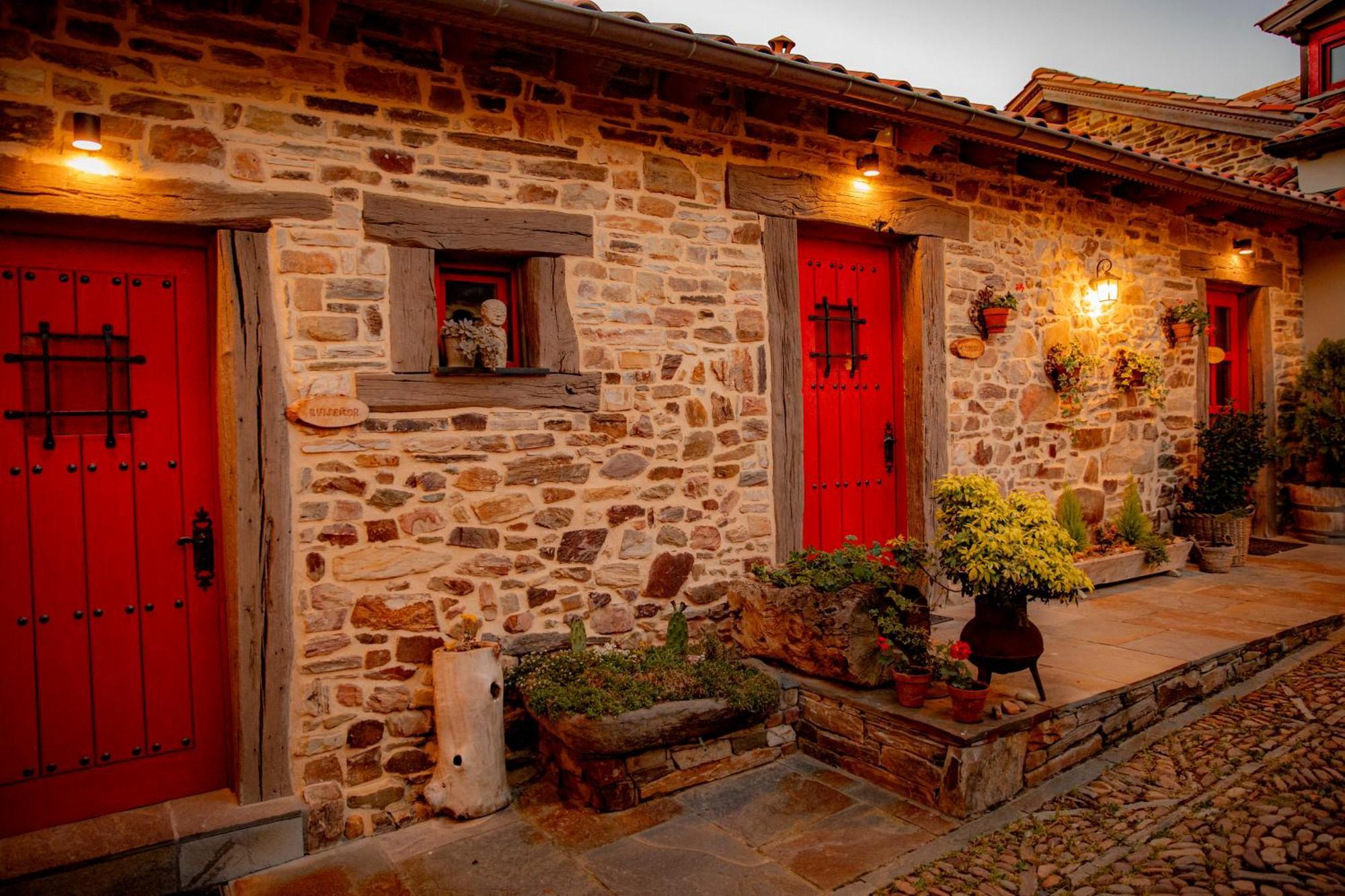 Via Avis Pension Santa Catalina de Somoza Buitenkant foto