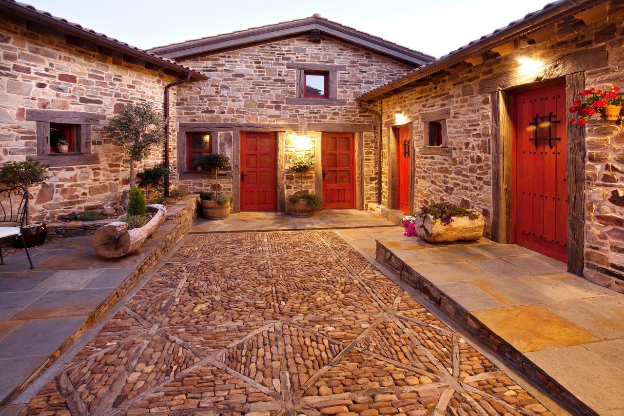 Via Avis Pension Santa Catalina de Somoza Buitenkant foto